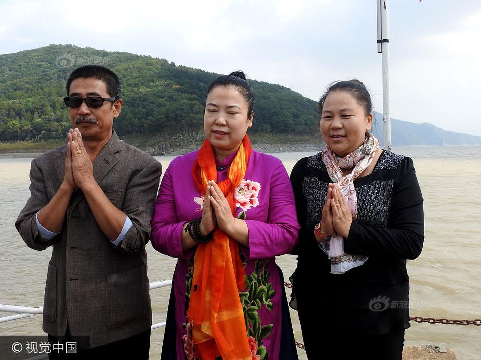 偷拍熟女视频