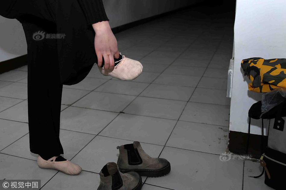 黑人巨茎征服刘玥