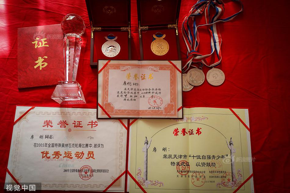 虎白女粉一线天白馒头图片