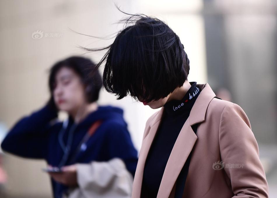 欧美女人乱伦视频
