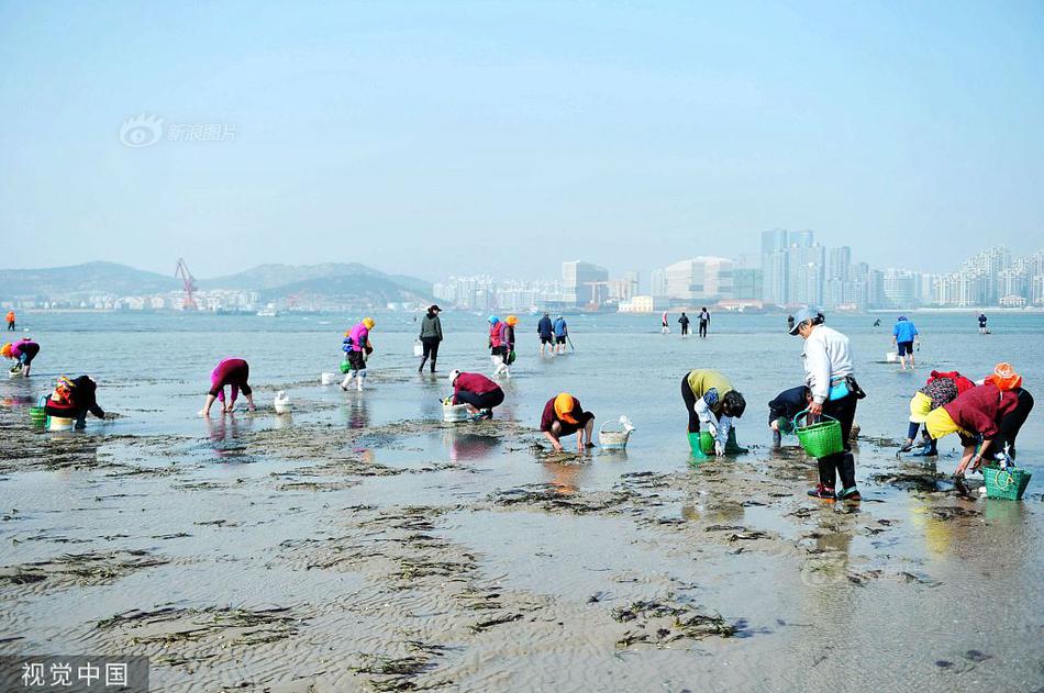 我在公车上高潮连连