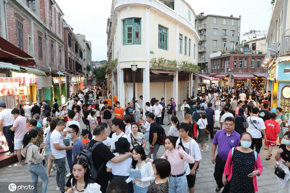 多毛淫妇裸模多毛
