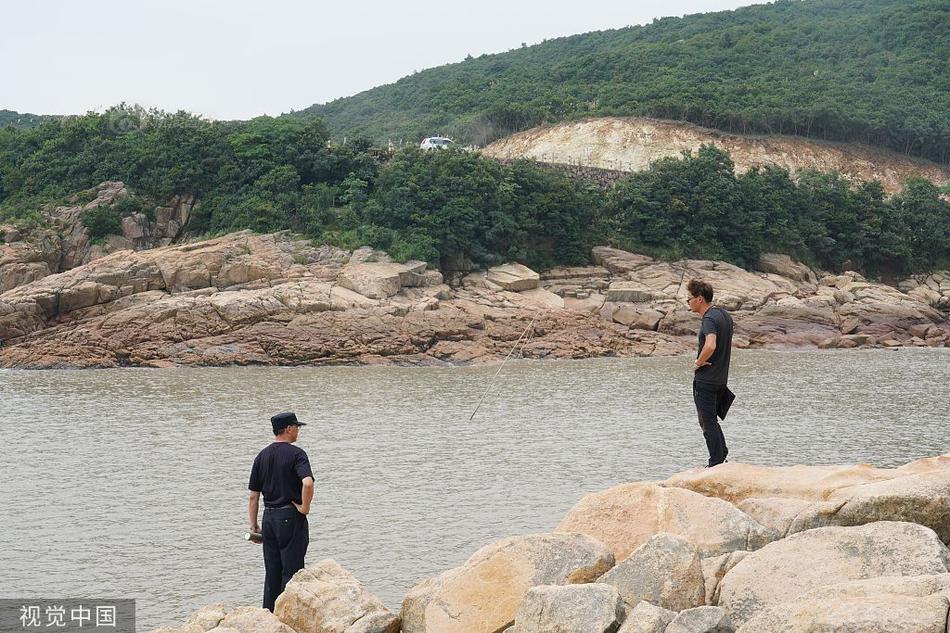 丝袜人妻被民工