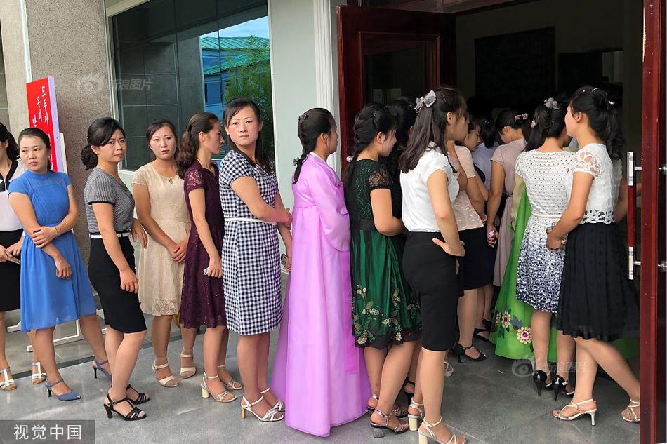 搜三级黄色录像现场直播免费看