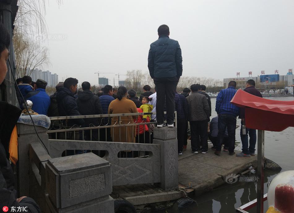 国产精品久久久久久久蜜臀宾利