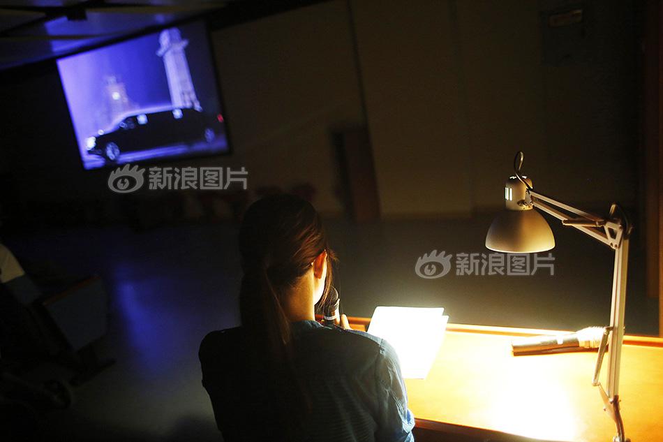 男男gαy洗澡互吃鳮森林