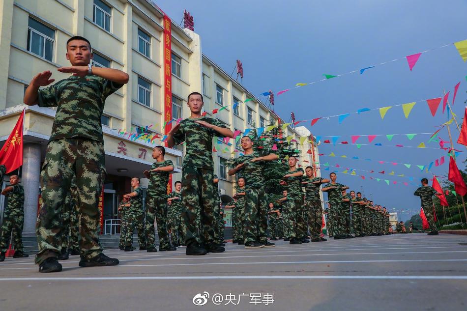 免费 观看 性爱