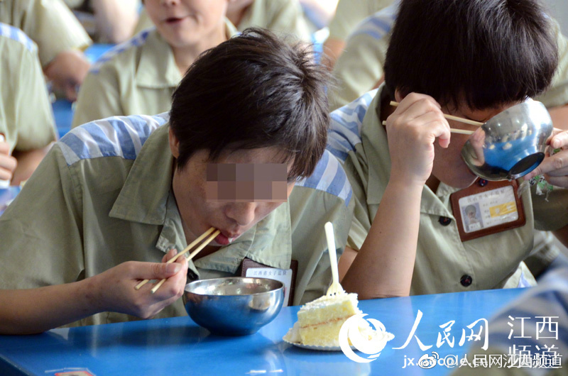 网禁 拗女稀缺13