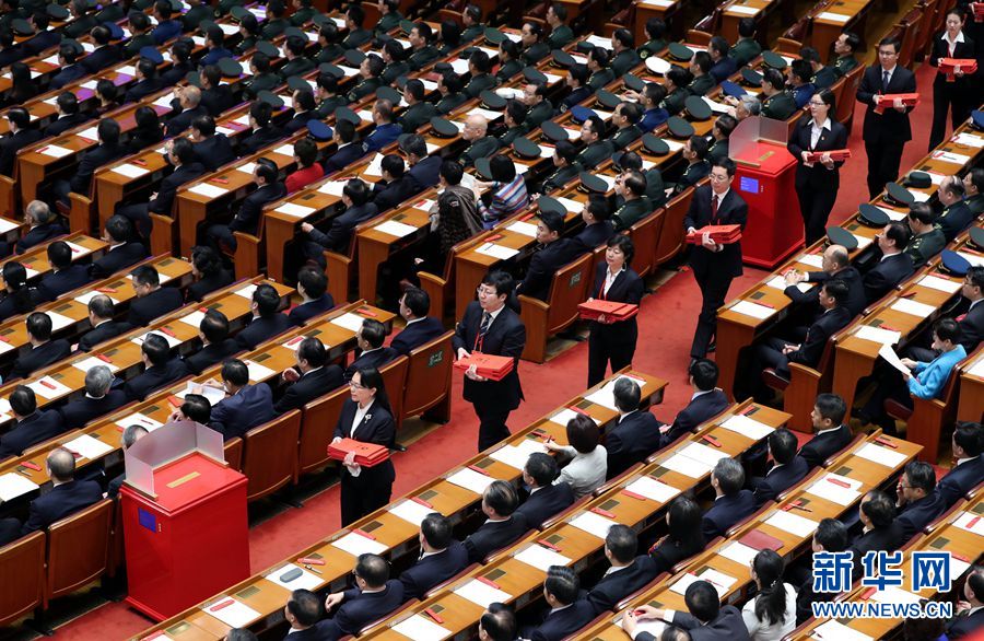 性旺盛开裆内裤丝袜老熟女