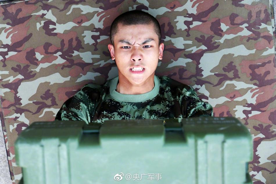欧美黄色电影喷水