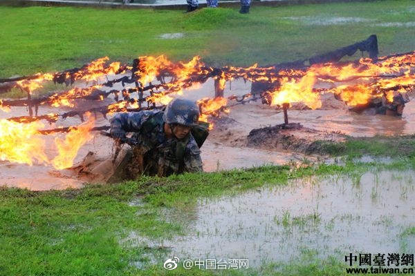 免费黄漫