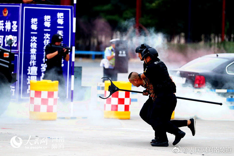 国产又爽 又黄 杨幂