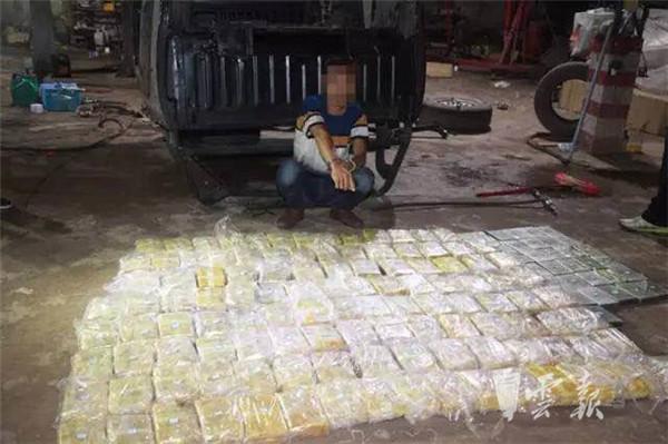 美国美女模特午夜裸体性视频