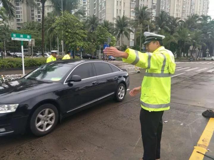 少妇偷人精品无码免费