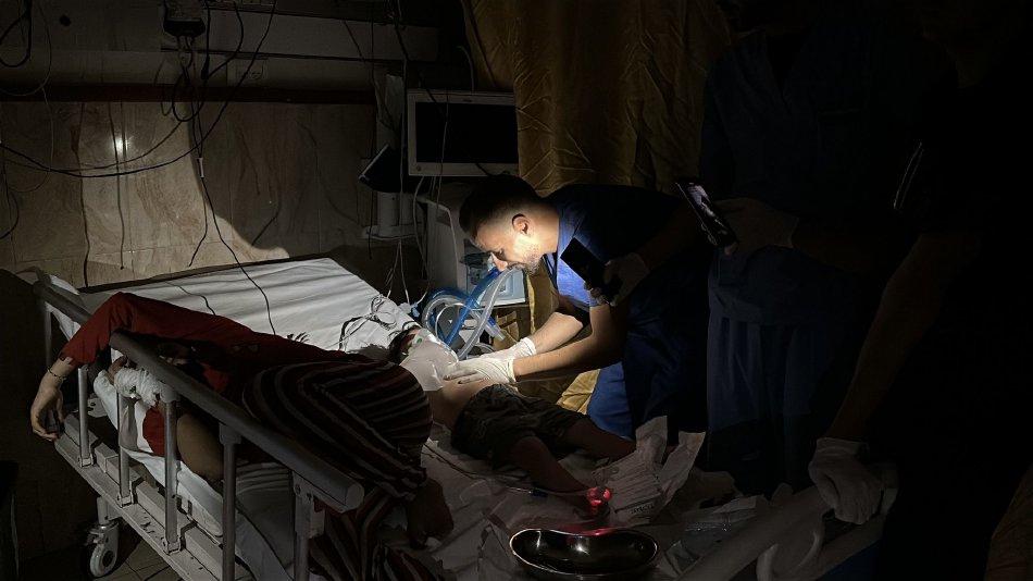 同桌扒开我腿用震蛋器折磨我