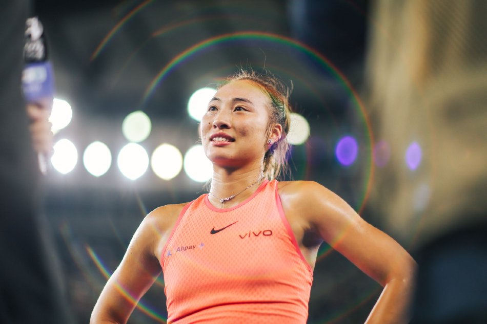 俄美女的小嫩BBB