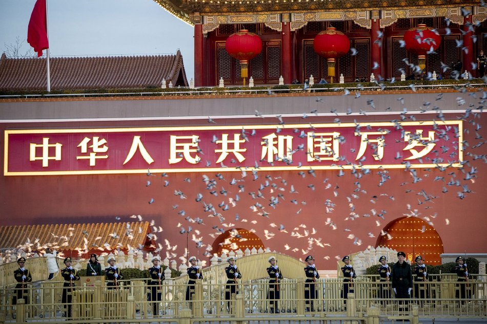 张柏芝两腿玉门打开