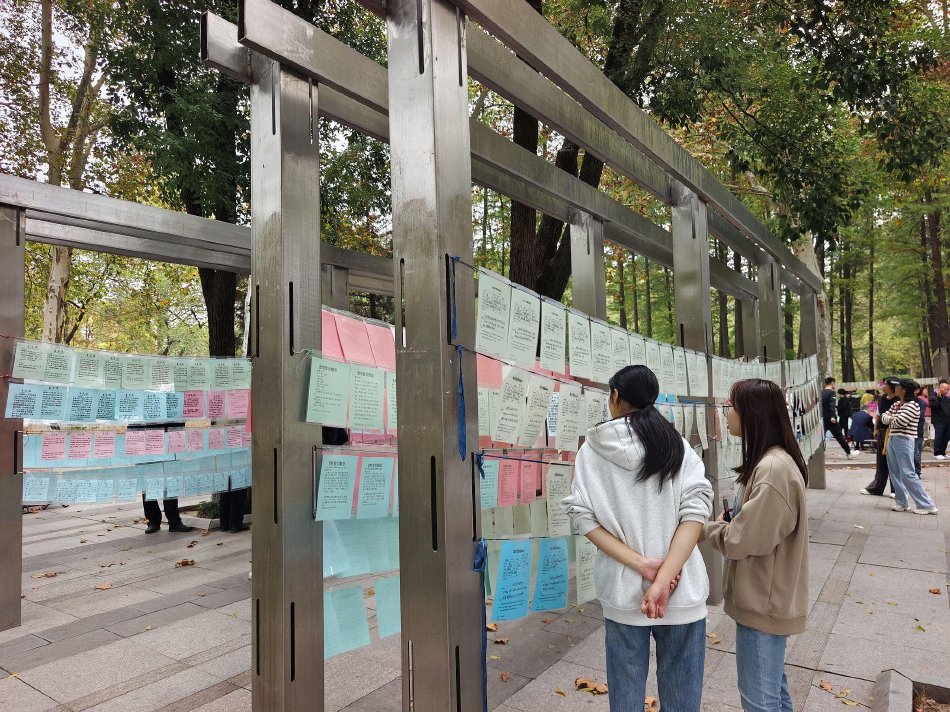 口交无套中出