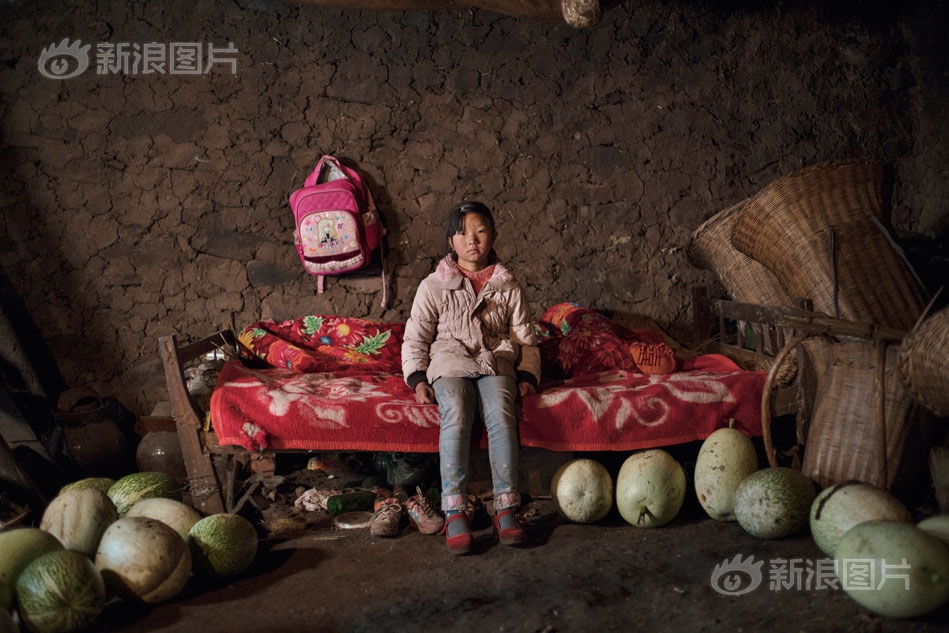 俄罗斯美女与动交zoz0z