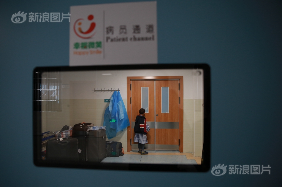 91丨国产丨白浆秘 洗澡动漫