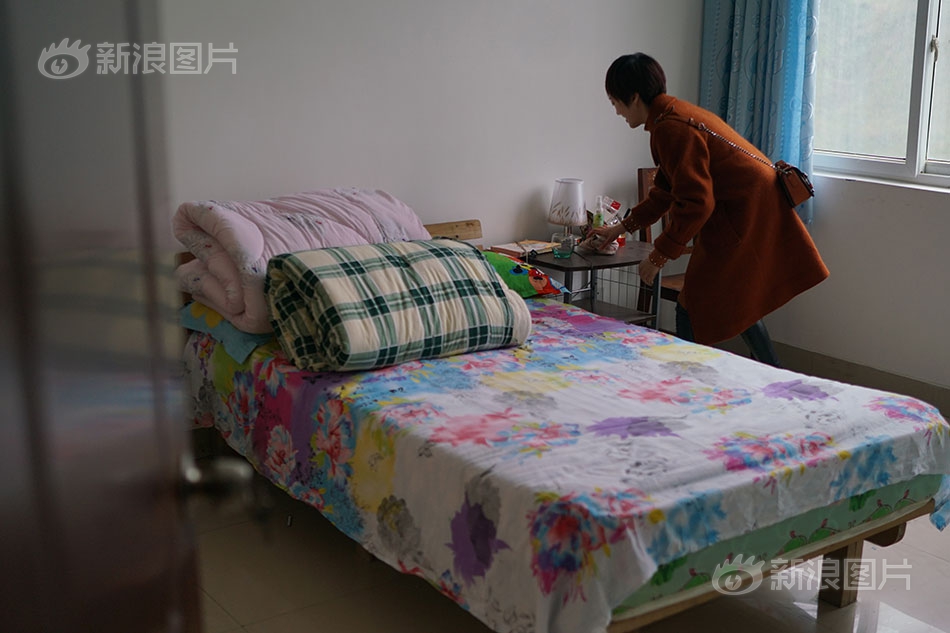 黄色三级片夫妻