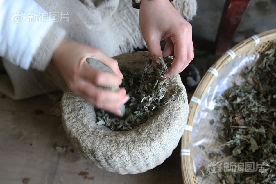 播放成年人的黄色录像