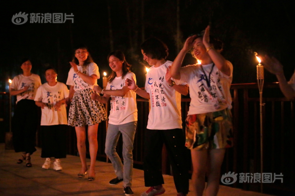 欧美性爱免费黄片