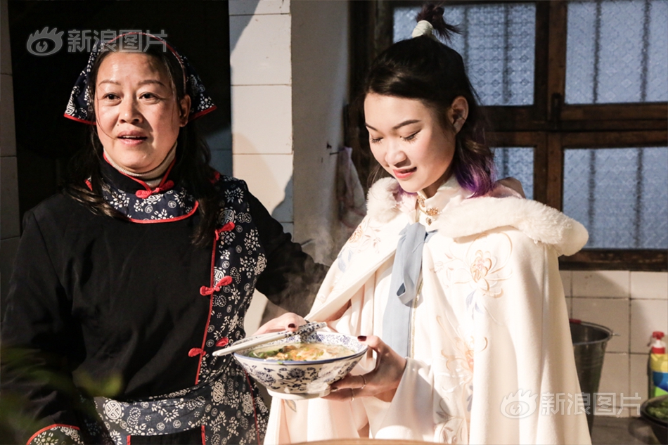 男女野外做爰全过