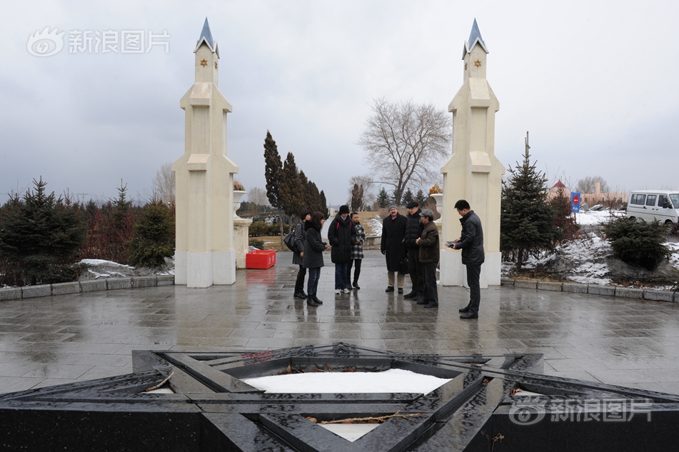 皮尔斯：字母哥必须打出野兽表现 否则系列赛就结束了