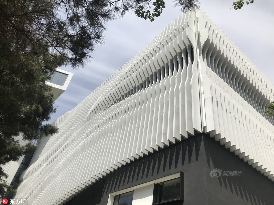 智能时代：现场看球 免费直播如何玩转高科技设备？