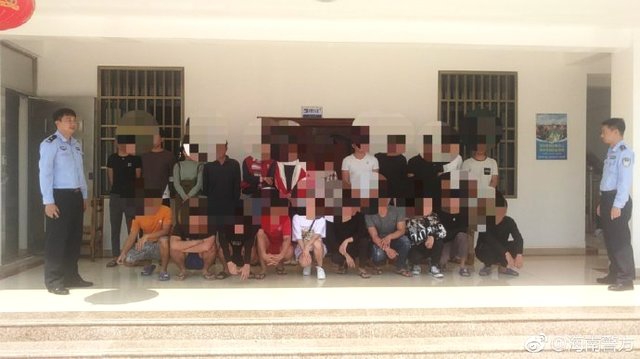 C罗“首秀”两球 曼联、切尔西同分领跑