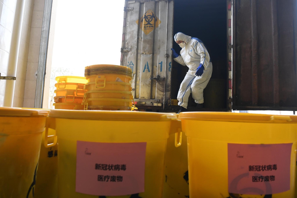 俄罗斯美女拍拍内射精品
