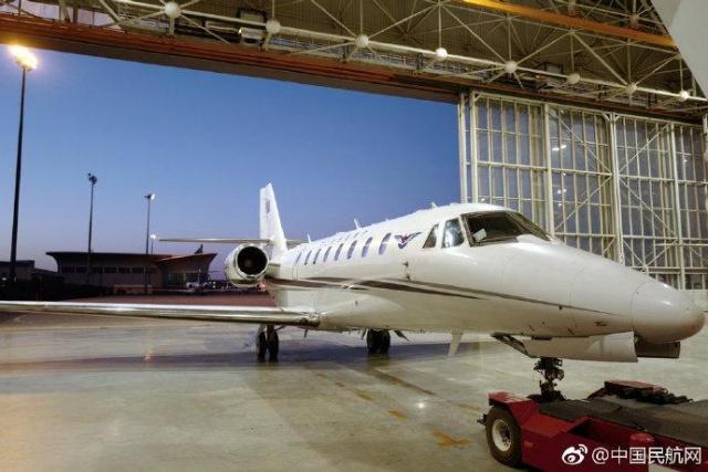 亳州市文旅局组织设计华佗主题车体6路公交车街道运营