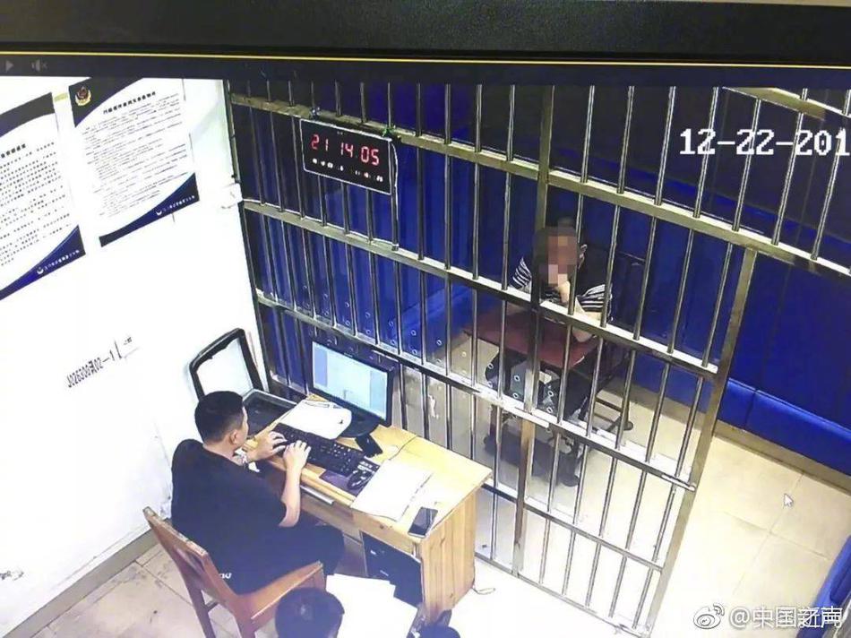 中国新嫩模肉体艺术最新消息
