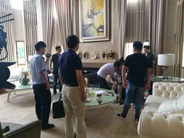 洋男