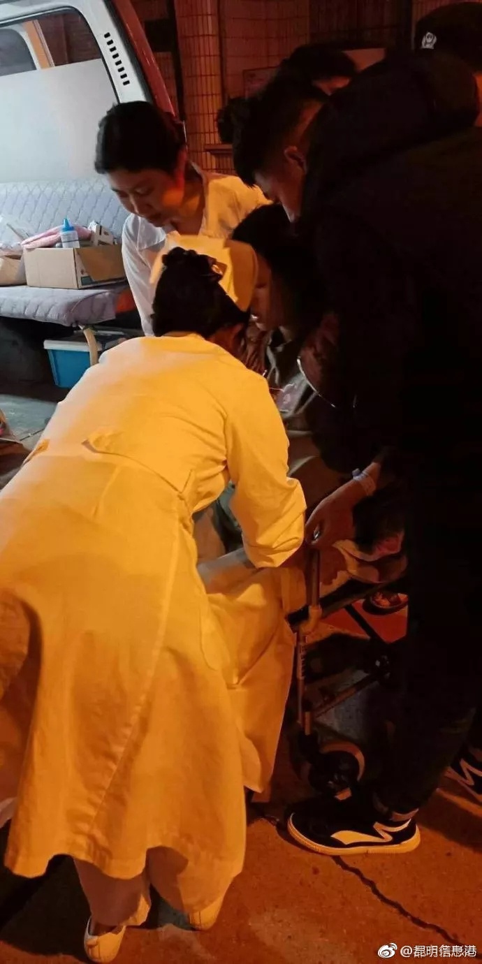 国产男女乱婬高清免费视频