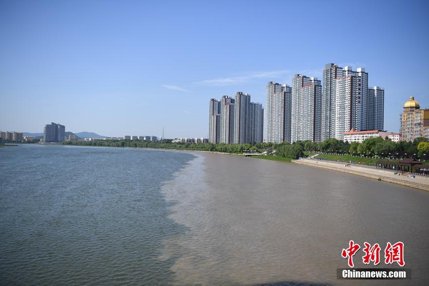 爱国之声响彻胜利广场