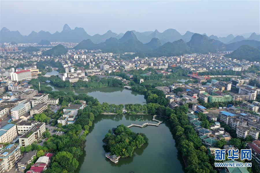 亚洲色图偷拍