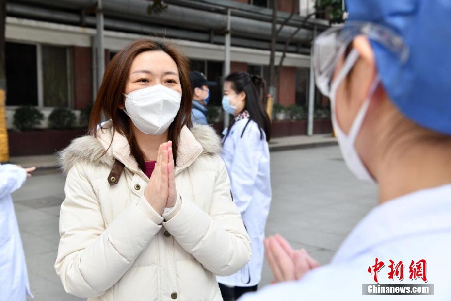 真人与拘做受免费视频一
