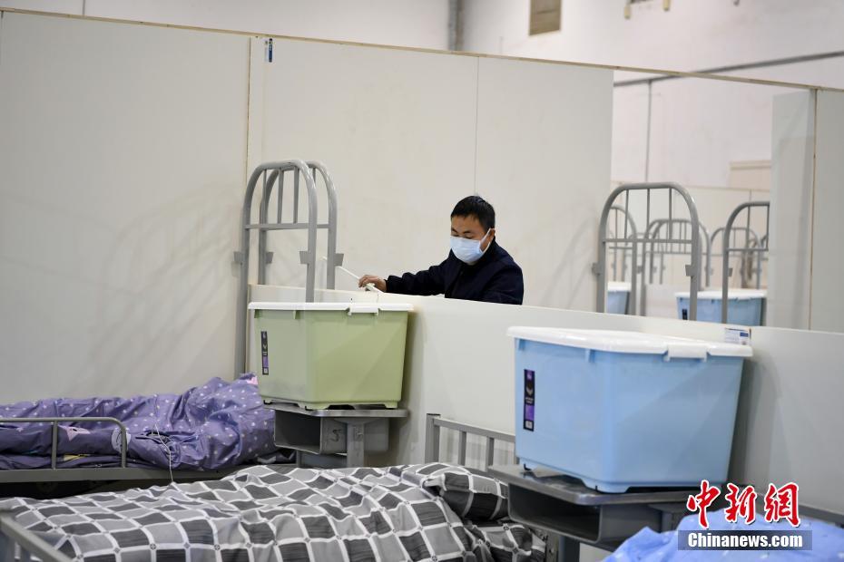 男澡堂偷拍网