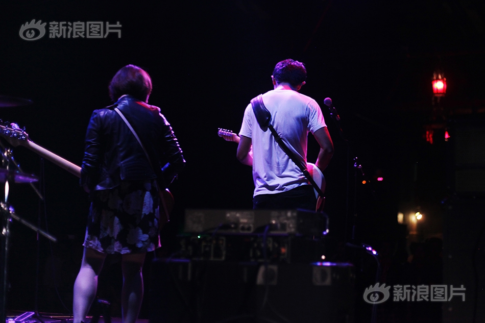 女明星裸体看个够(无遮挡)