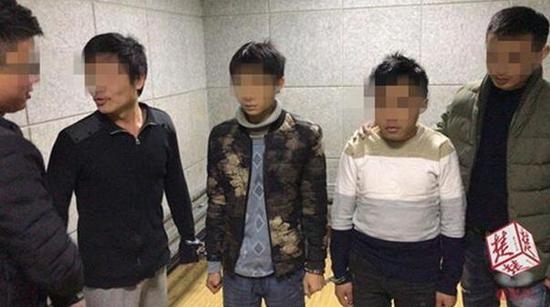 香港三級片赤裸武器