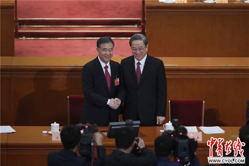 艺起奋斗  全面小康