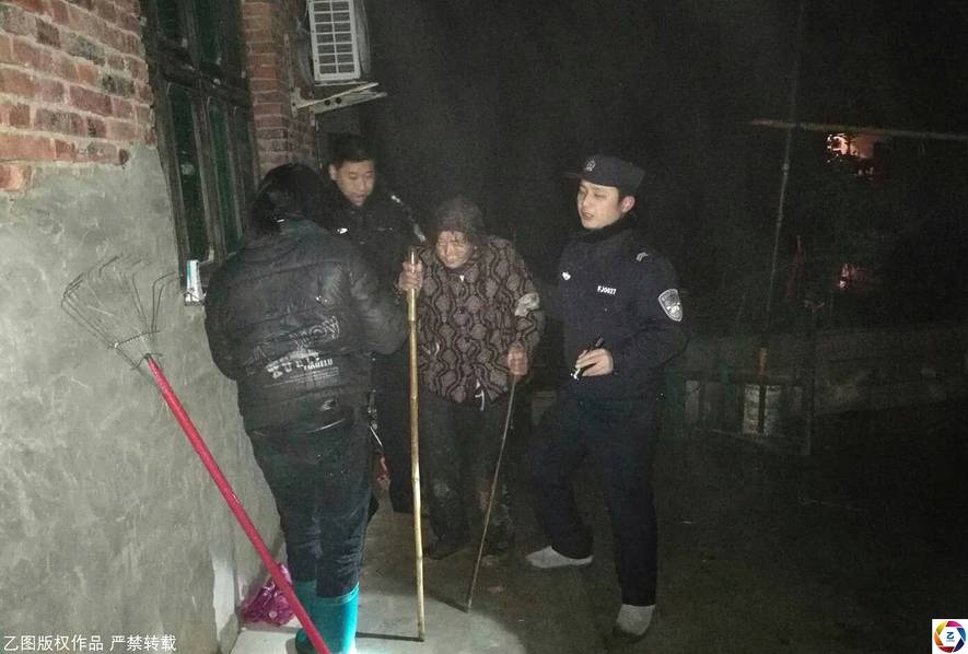 娇小6一10ⅹⅹⅹⅹⅹ小泬