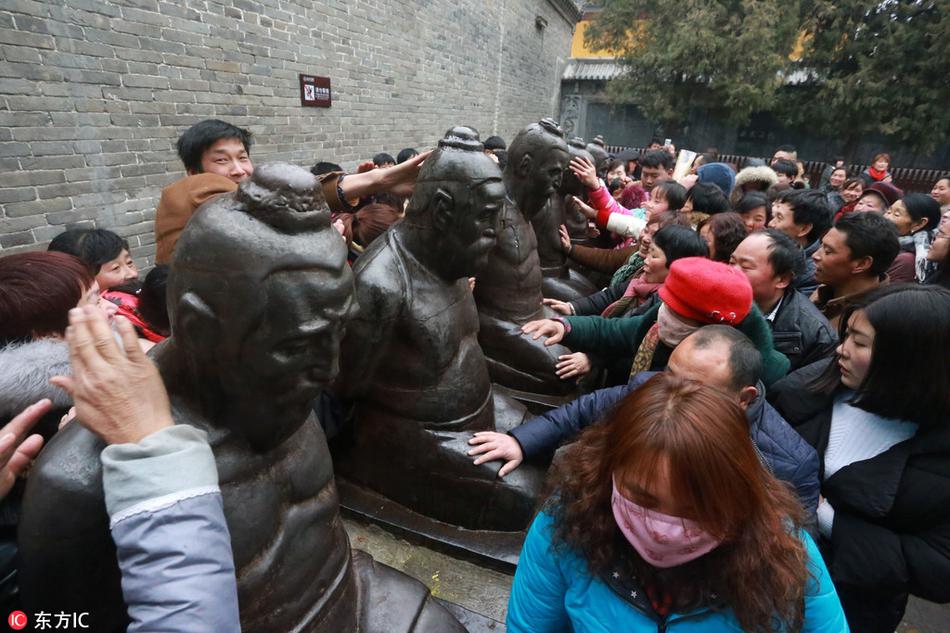 把腿张开老子臊烂你的sb