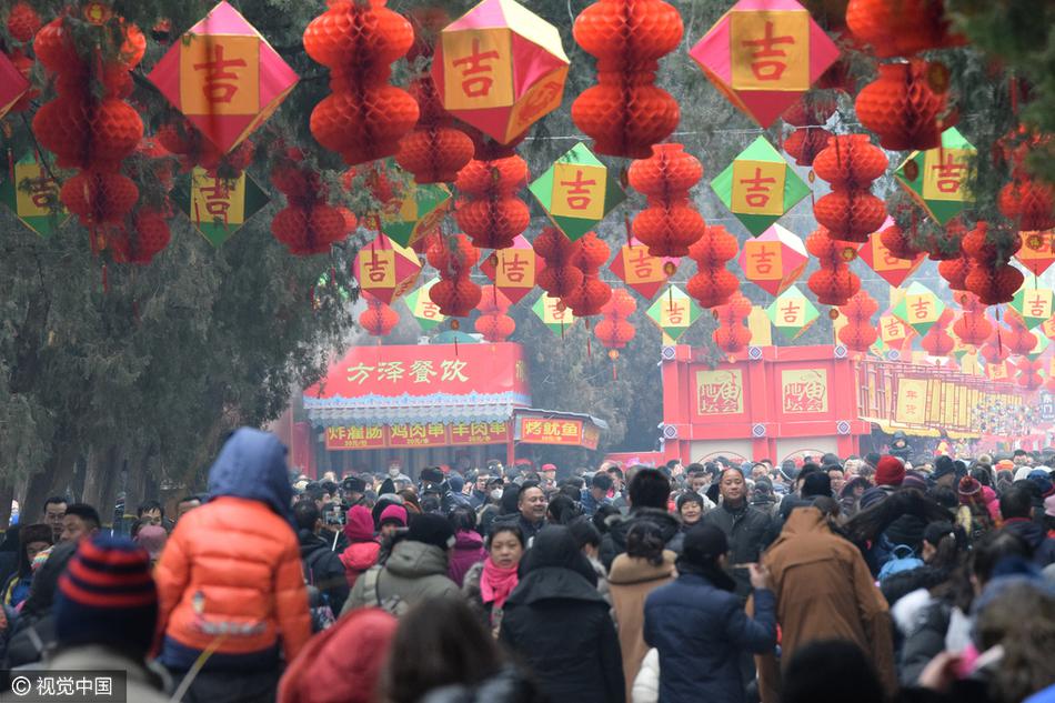 久久久精品免费