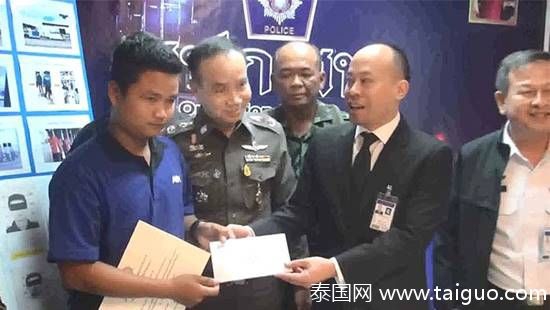 裸体黄色三级片