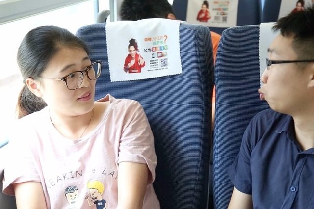 我和小 在厨房做爰