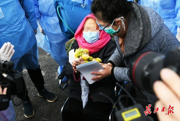 老董征战女神戴若曦