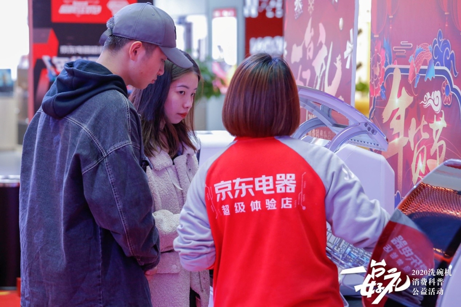 男澡堂偷拍网